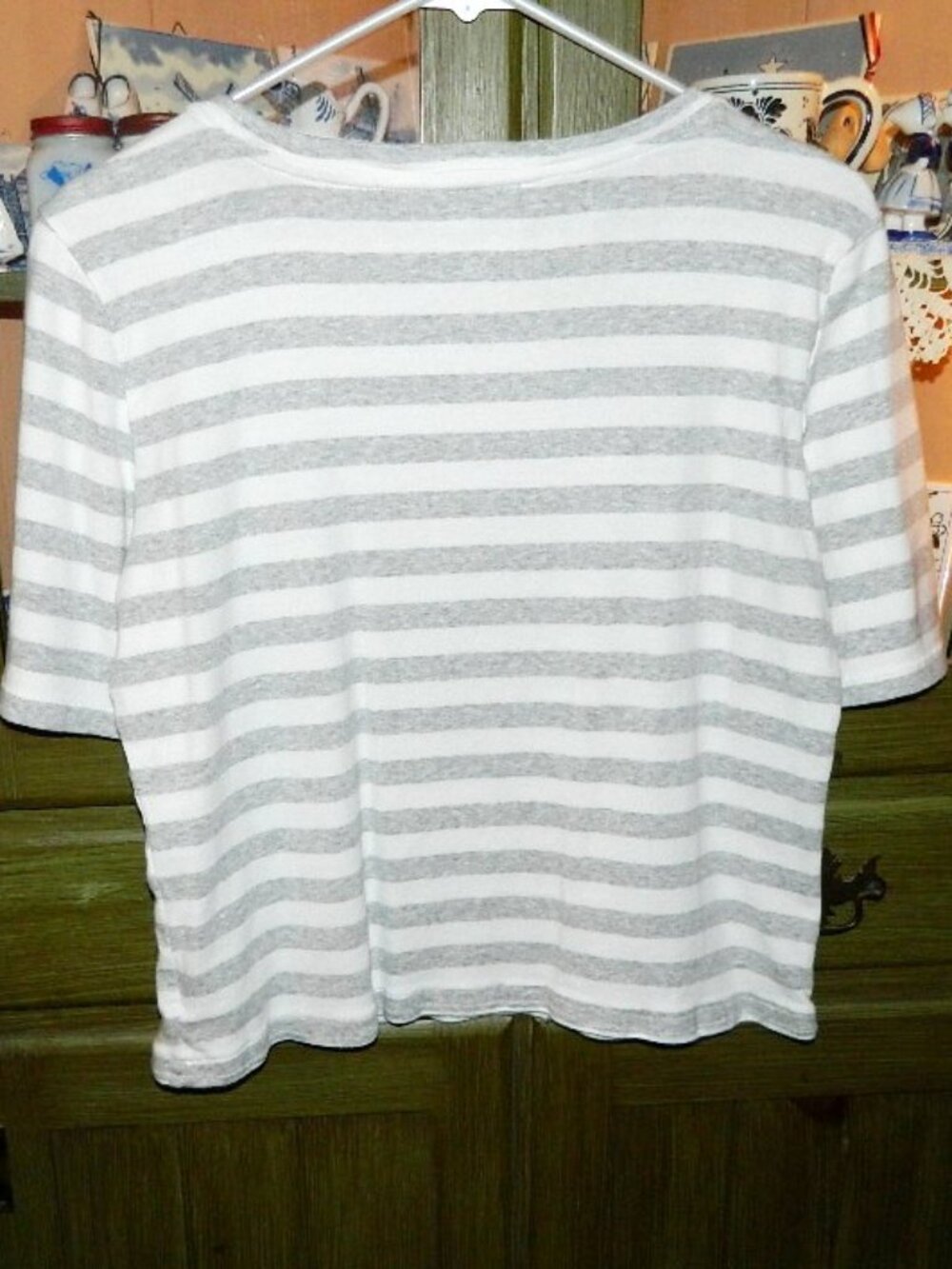 Jones New York Women's Top LOGO Size Large - Picture 2 of 6